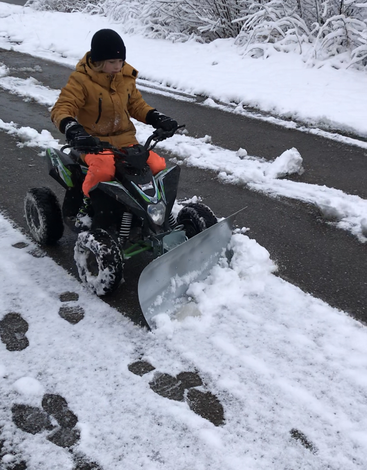 Schneeschild für 48V Elektro Kinder Quad ATV 1300W